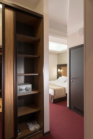 Hotel N