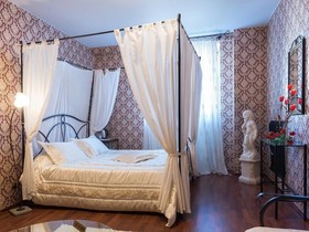 Hotel Uyut