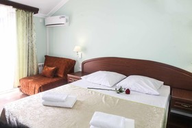 Dobraya Mama Hotel