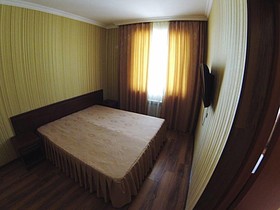 Rich Hotel