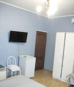 Liana Guest House