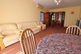 Breez Hotel
