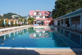 Breez Hotel
