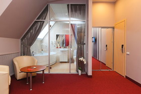 Garnet Hotel