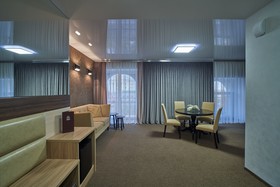Aura City Hotel