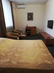 Cruise Hotel