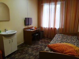 Cruise Hotel