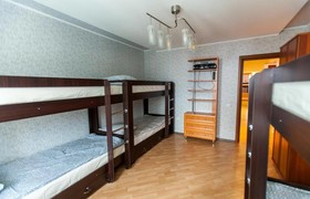 Like Hostel