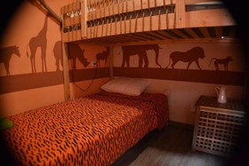 Traveler's Hotel