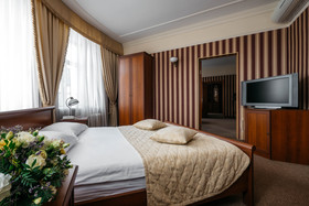 Tsentralny Hotel Yekaterinburg
