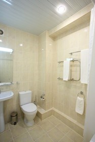 Maksim Hotel