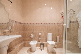 Premier Hotel