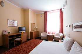 Premier Hotel