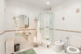 Premier Hotel