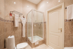 Premier Hotel
