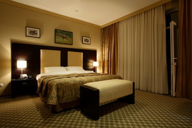 Business Hotel Senator