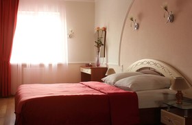 7 Nebo Hotel