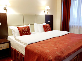 AMAKS Safar Hotel