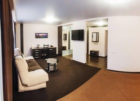 Aviator Hotel