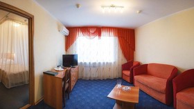 Aviator Hotel