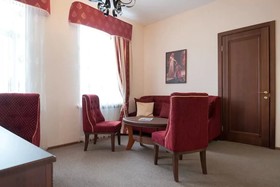 Don Kikhot Hotel