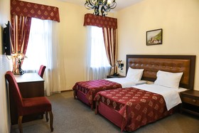Don Kikhot Hotel