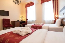 Don Kikhot Hotel