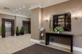 Raymond Hotel