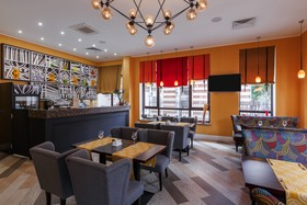 Raymond Hotel