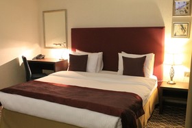 Raymond Hotel
