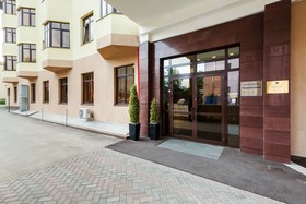 Raymond Hotel