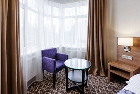 Raymond Hotel