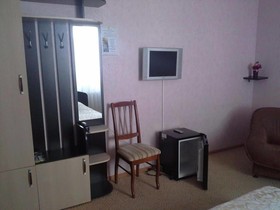 7 Kholmov Hotel