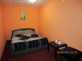 Club Hotel