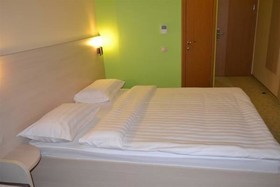 Open City Hotel
