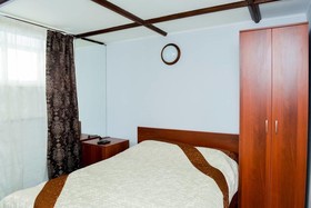 Yal Hotel