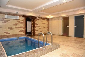 Yal Hotel