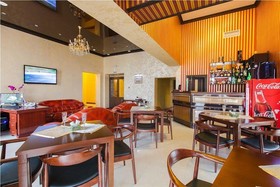 Golden House Hotel
