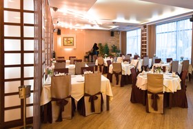 Hotel Alexandrovsky Garden
