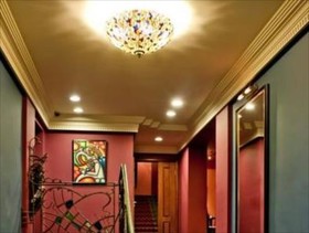 Nikola House