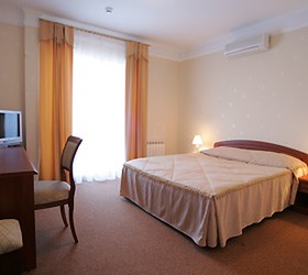 Emerald Hotel