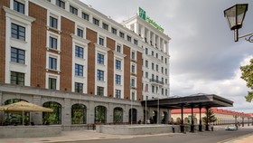 Nesterov Plaza Hotel