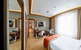 Nesterov Plaza Hotel