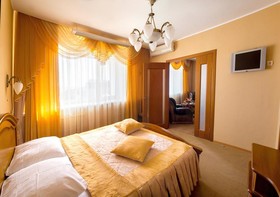 Hotel Oktyabrskaya