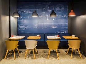 Aviator Hotel