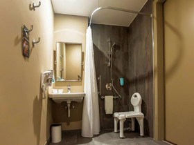 Aviator Hotel