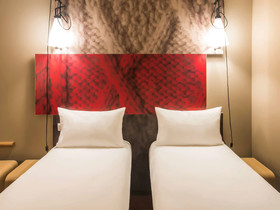 Aviator Hotel