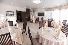 Regatta Hotel
