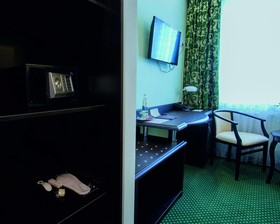Hotel Ring