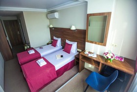 Hotel Milot
